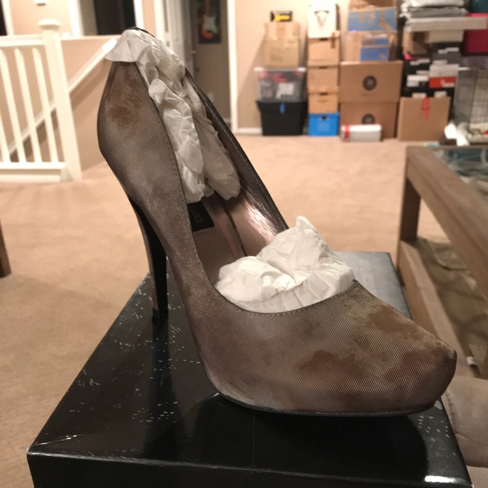 Steve Madden Luxe khaki high heel size 9 new